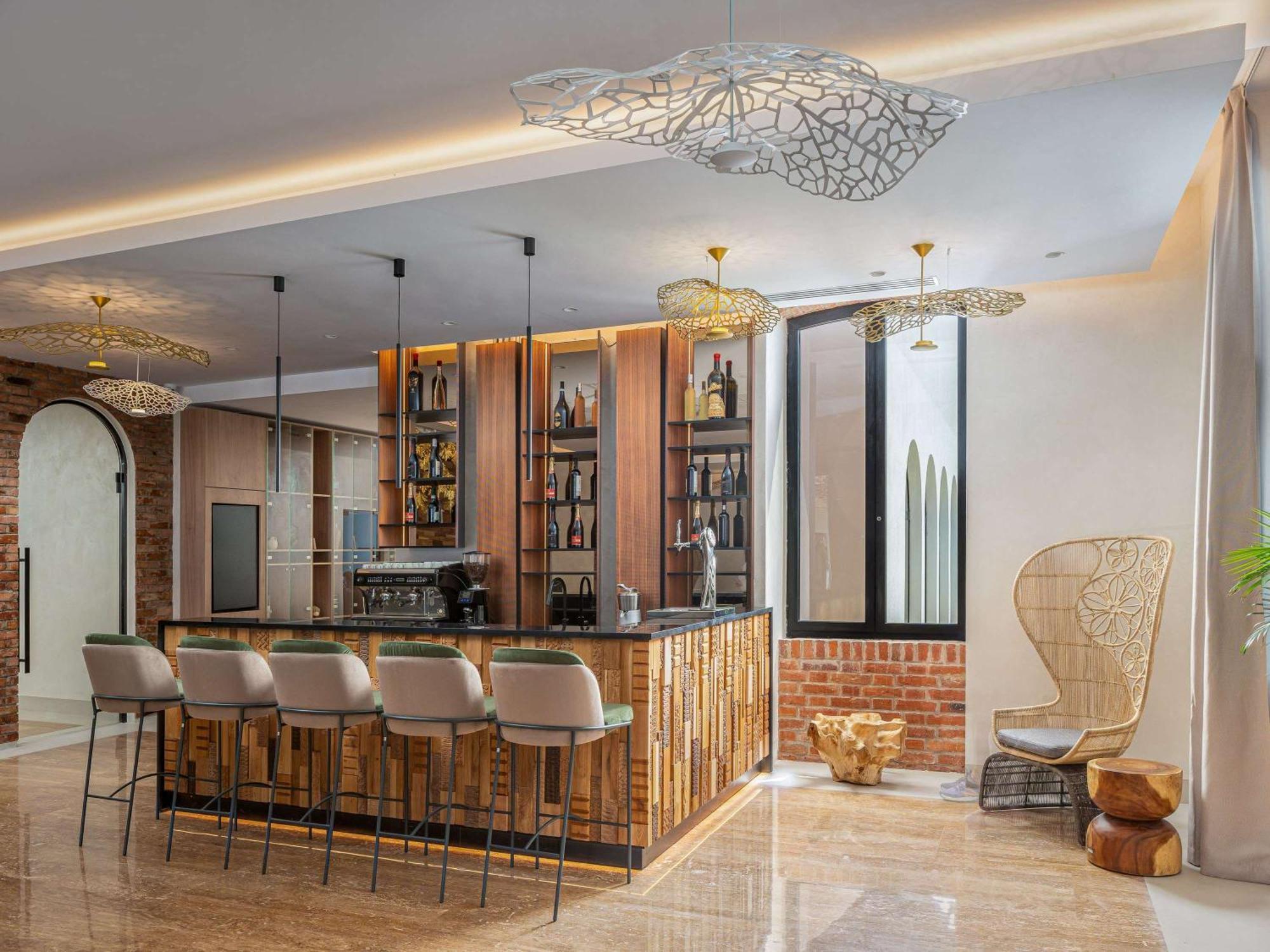 Mercure Conacul Cozieni Бухарест Экстерьер фото