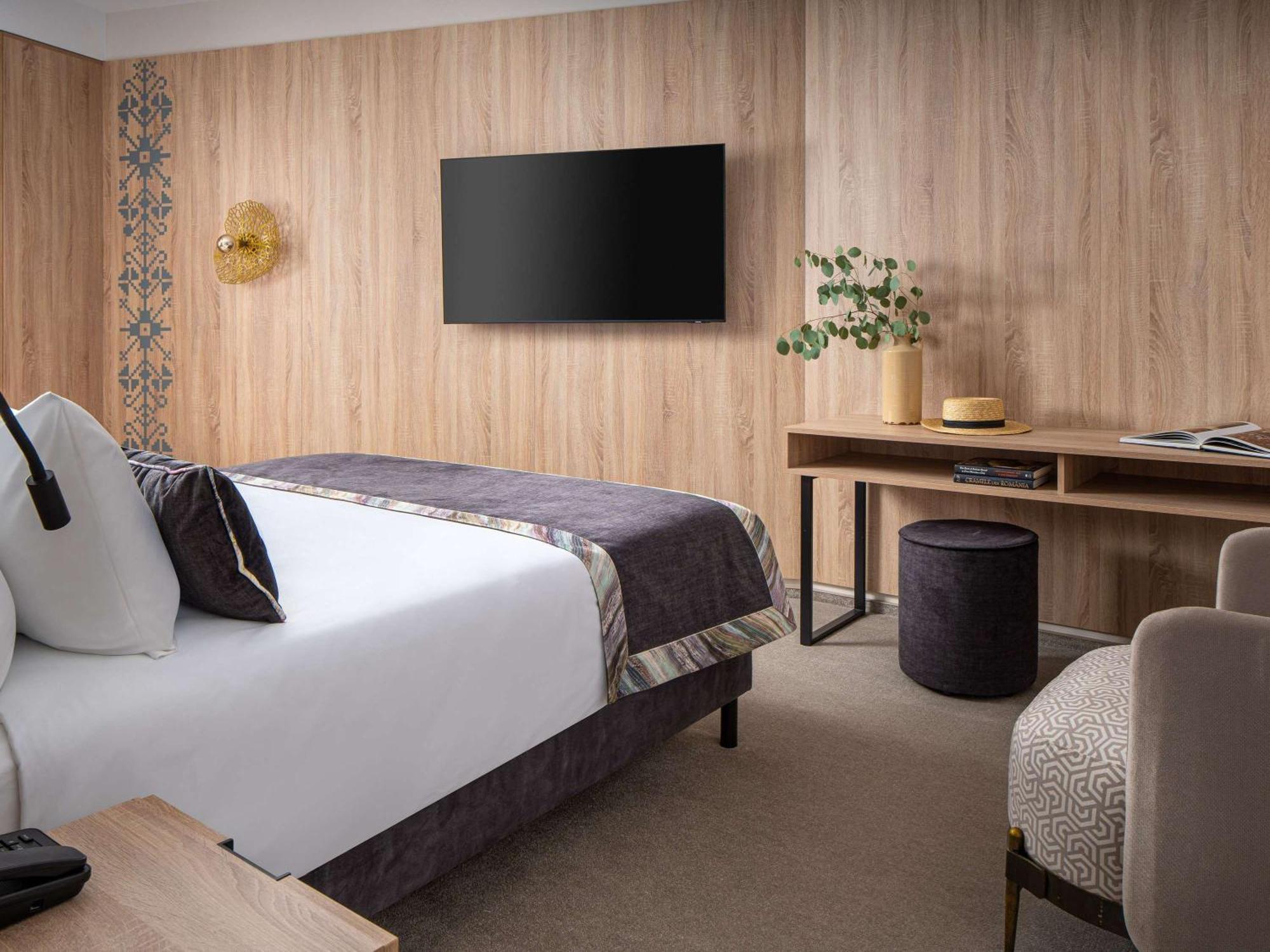 Mercure Conacul Cozieni Бухарест Экстерьер фото
