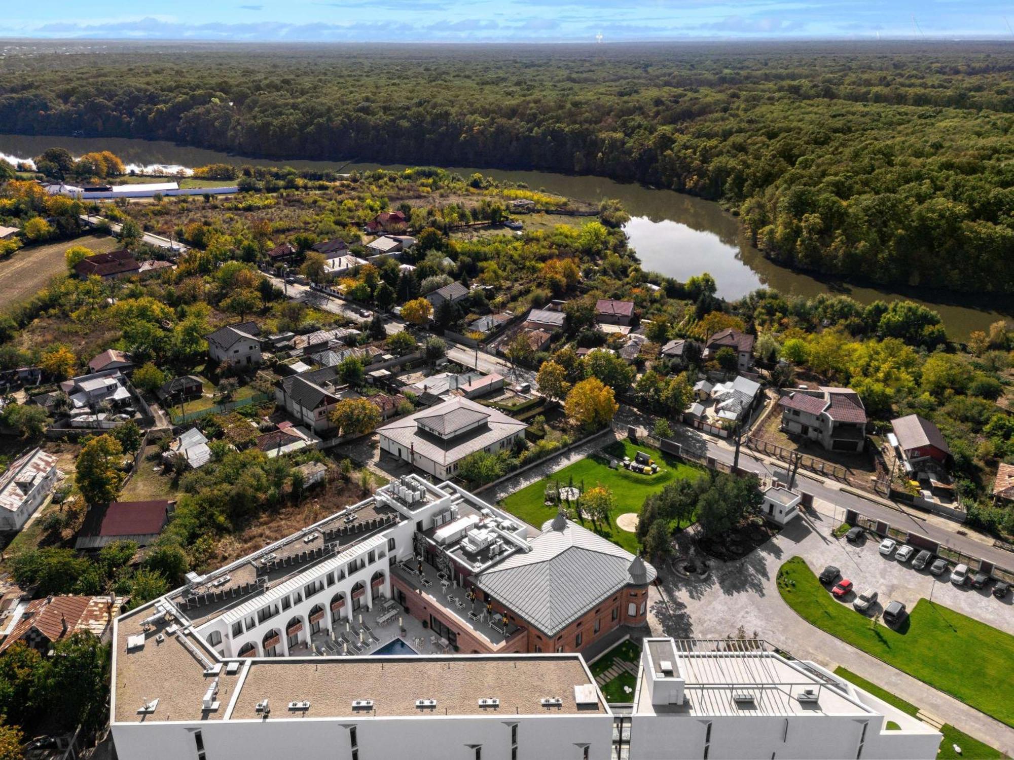 Mercure Conacul Cozieni Бухарест Экстерьер фото